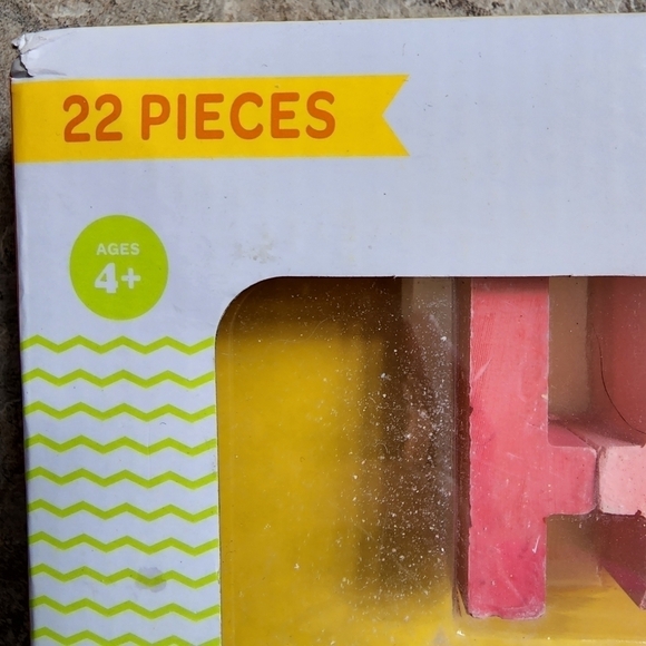 NIB Sun Squad 22 Piece Hello Summer Chalk Set Sidewalk Chalkboard Fun Gift New - Picture 6 of 7